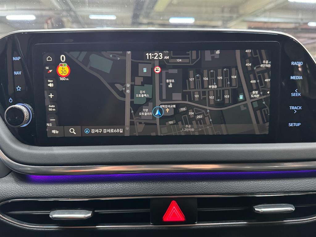 HYUNDAI Sonata - Vista 12