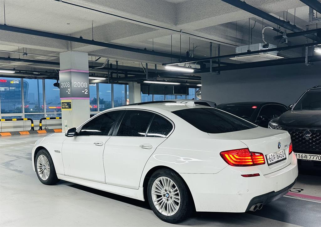 BMW 5 Series - Vista 3