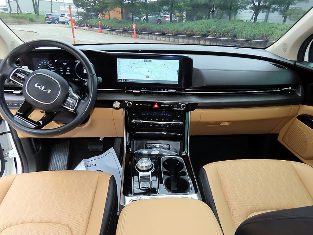 KIA Carnival - Vista 7