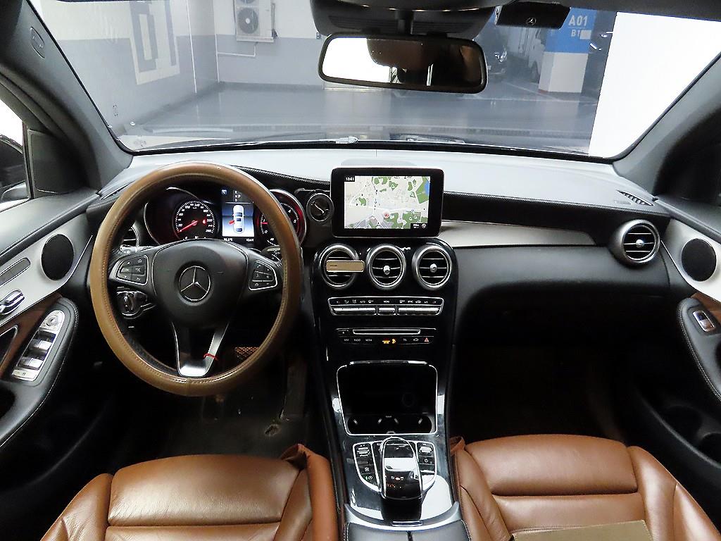 Mercedes Benz GLC Class - Vista 8