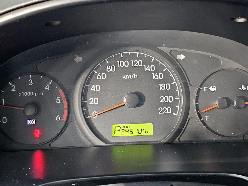 HYUNDAI Starex - Vista 7