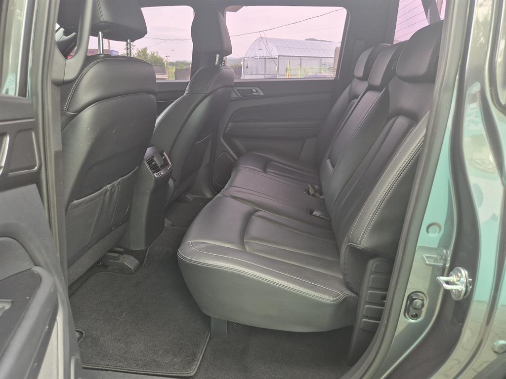 Ssangyong Rexton - Vista 9