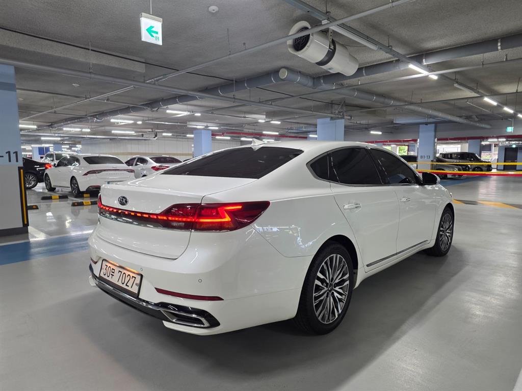 KIA K7 - Vista 4