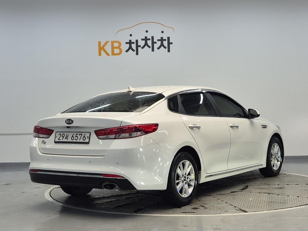 KIA K5 - Vista 3