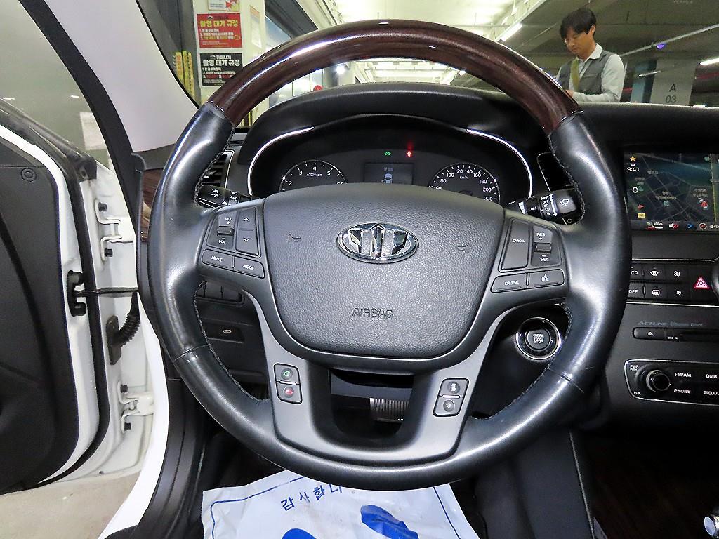 KIA K7 - Vista 8