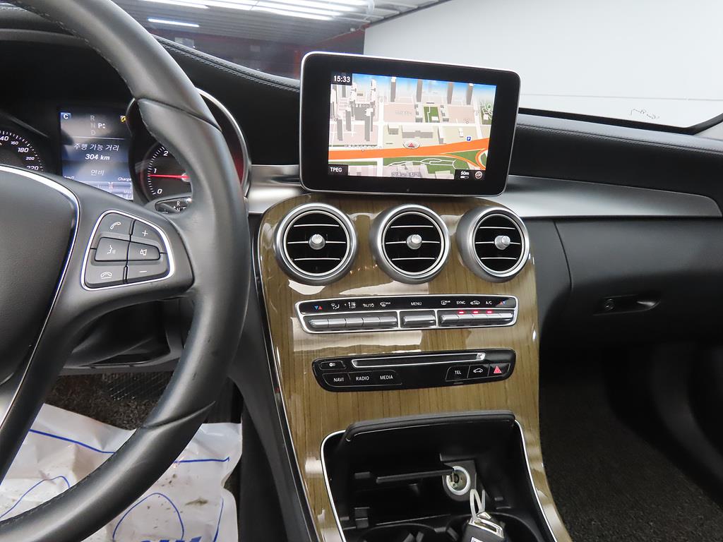 Mercedes Benz C Class - Vista 10
