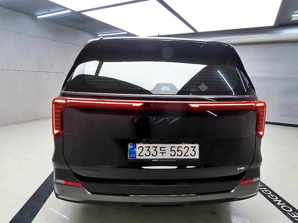 KIA Carnival - Vista 3