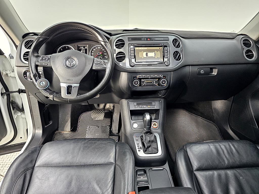 Volkswagen Tiguan - Vista 5