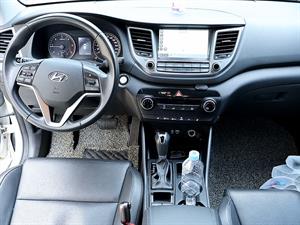 HYUNDAI Tucson - Vista 10