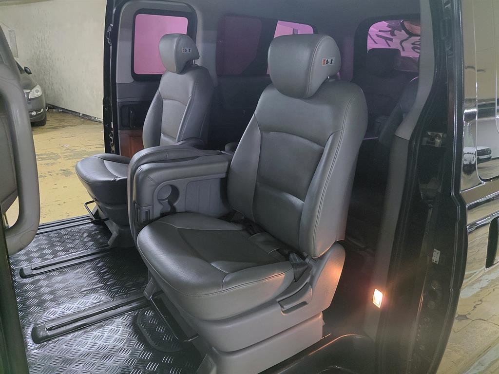 HYUNDAI Starex 2017 Negro - Importación desde Corea - HF Imports Iquique - Foto 14