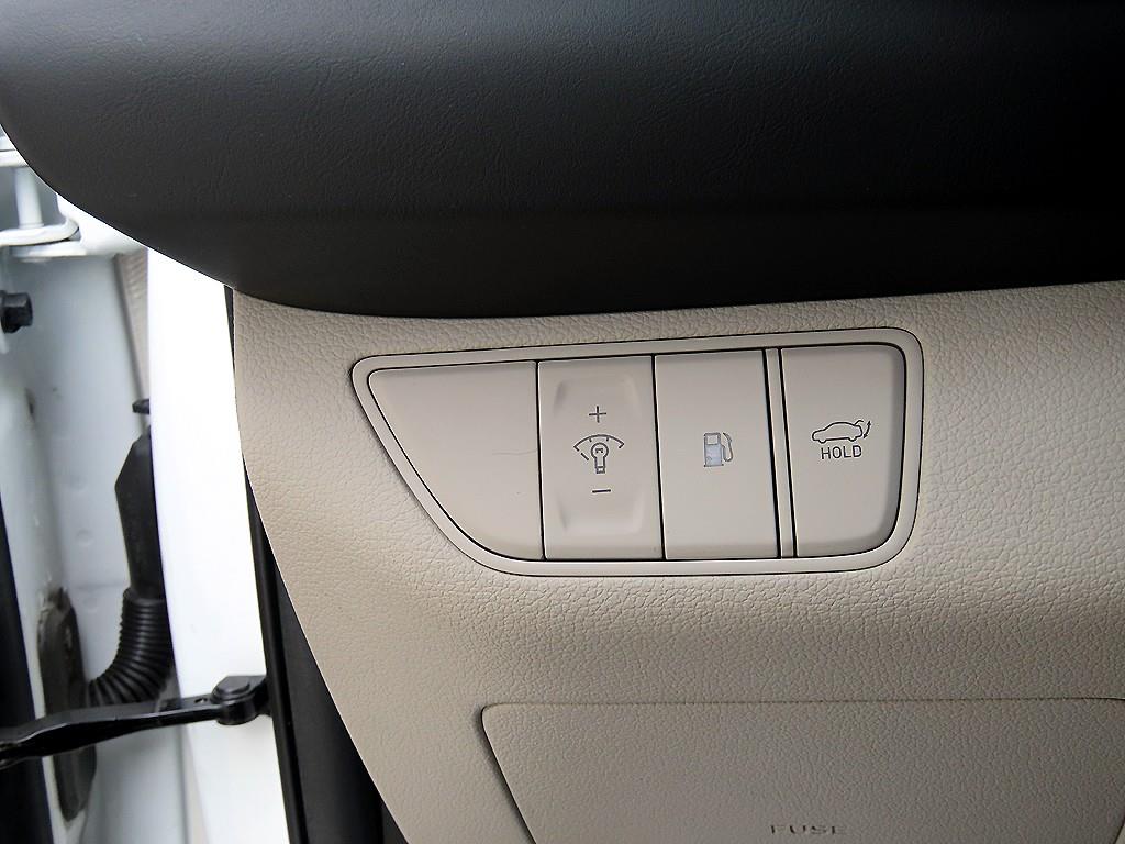 Genesis G70 - Vista 12