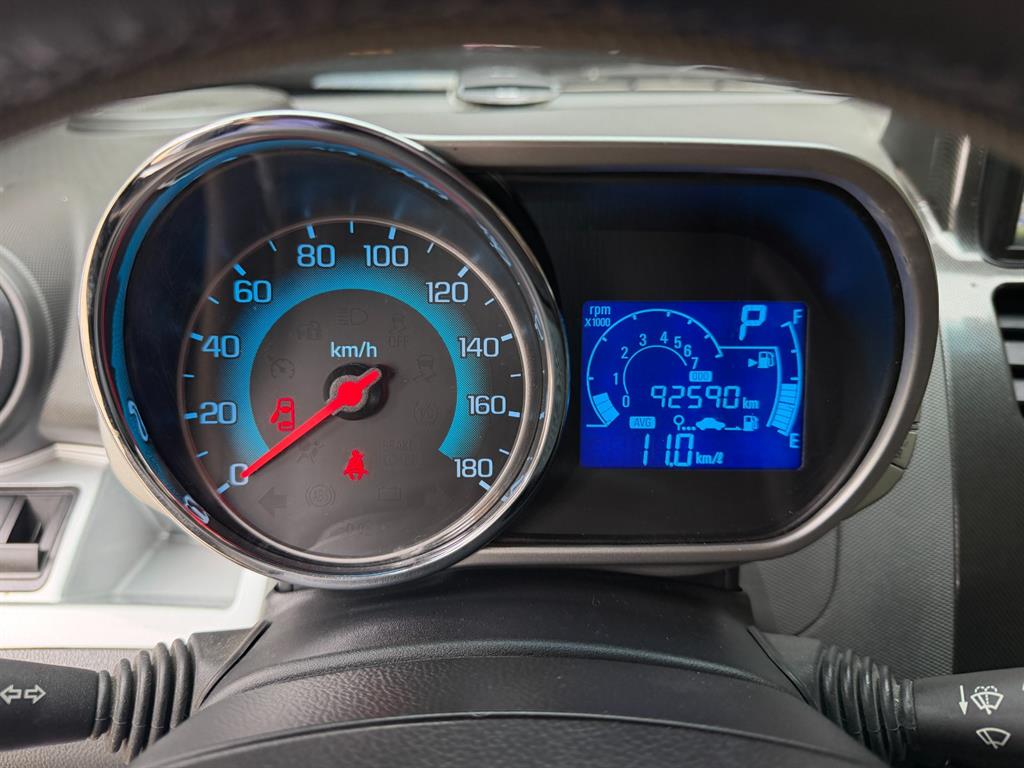 Chevrolet Spark - Vista 6