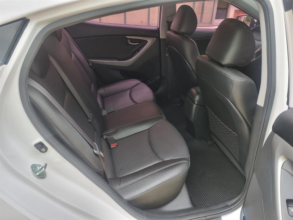 HYUNDAI Avante 2014 Blanco - Importación desde Corea - HF Imports Iquique - Foto 16