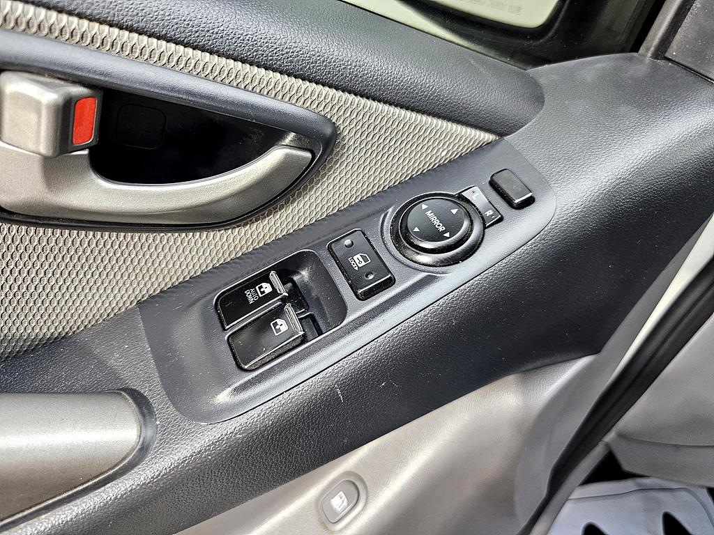 HYUNDAI Starex - Vista 10
