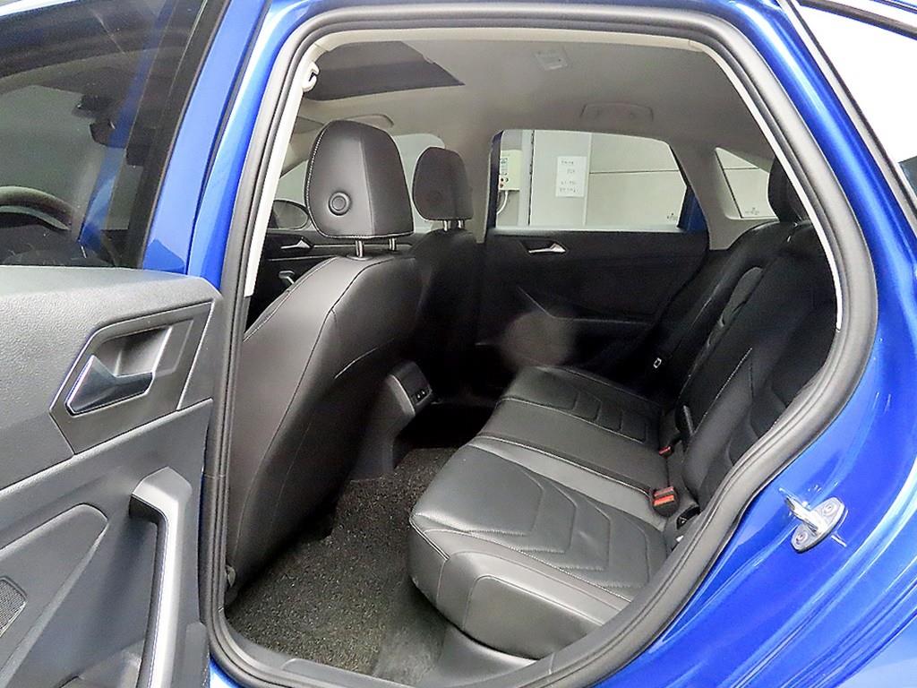 Volkswagen Jetta - Vista 6