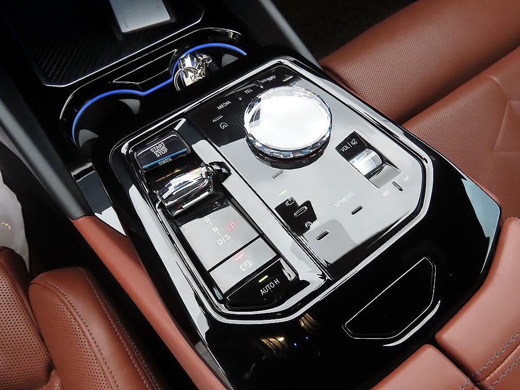 BMW 5 Series - Vista 11