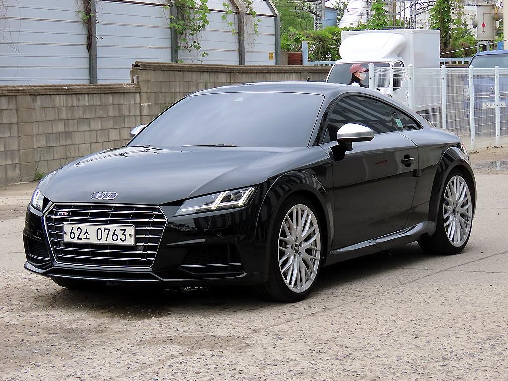 Audi TTS - Vista 2