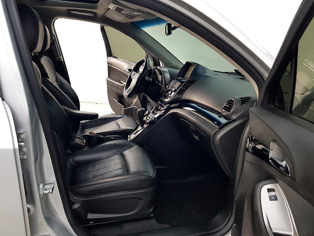 Chevrolet Orlando 2012 Plateado - Importación desde Corea - HF Imports Iquique - Foto 15