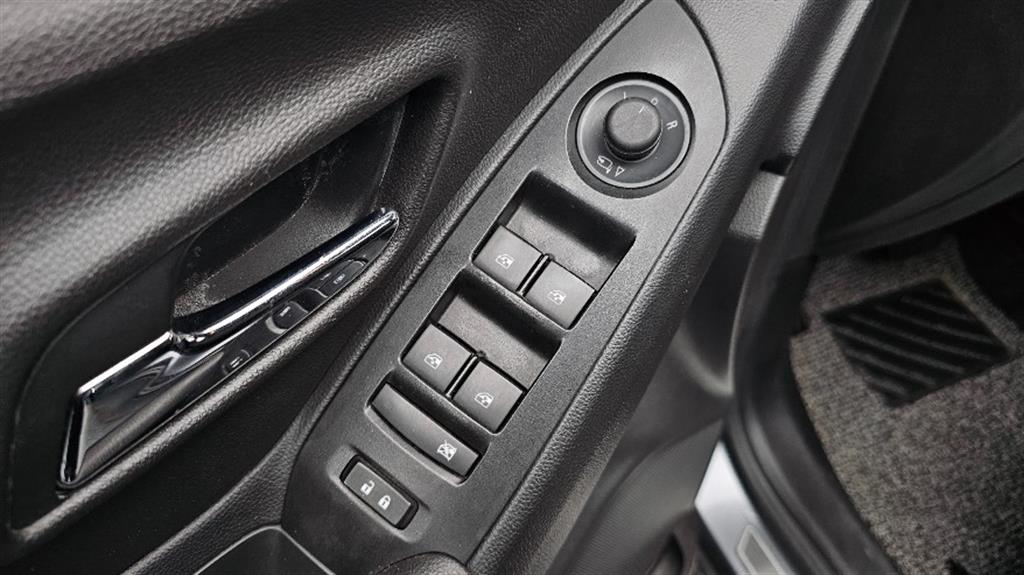 Chevrolet Trax 2019 Gris - Importación desde Corea - HF Imports Iquique - Foto 17