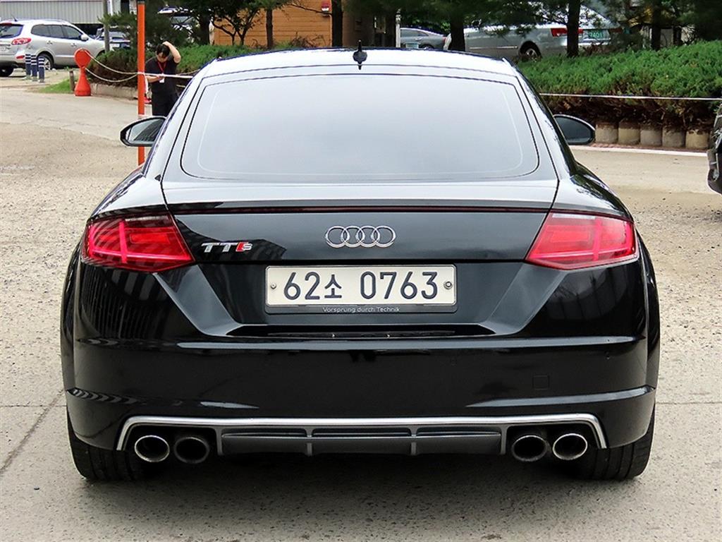 Audi TTS - Vista 4
