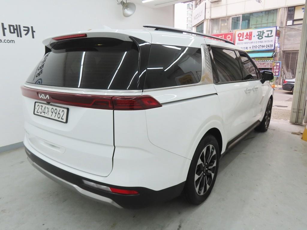 KIA Carnival - Vista 3