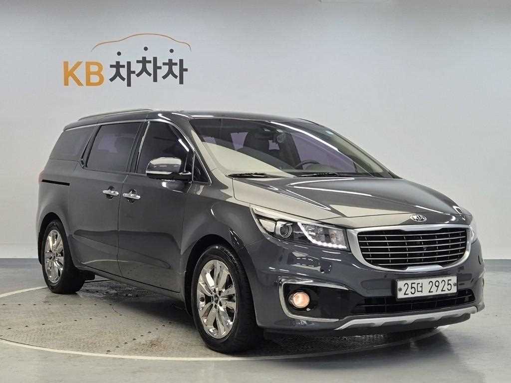 KIA Carnival - Vista 4