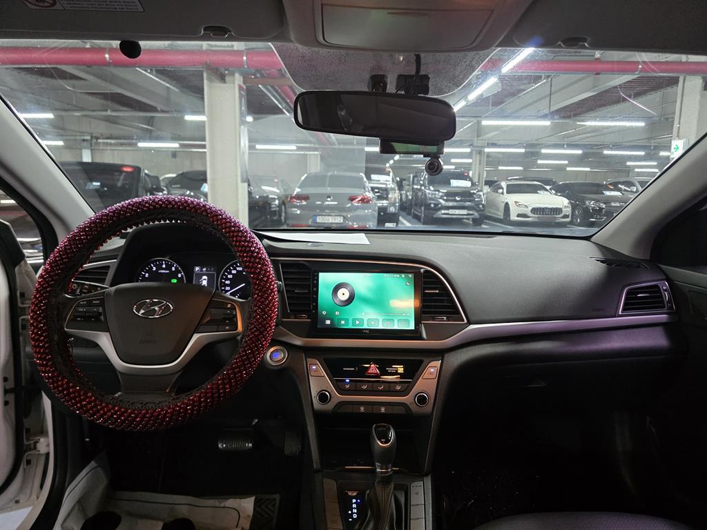 HYUNDAI Avante 2017 Blanco - Importación desde Corea - HF Imports Iquique - Foto 17