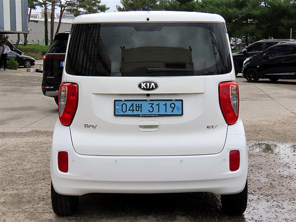 KIA Ray - Vista 4