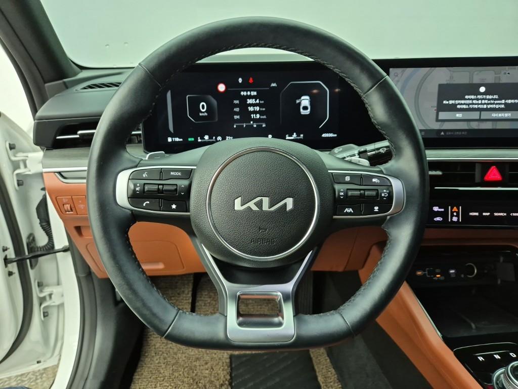 KIA K5 - Vista 9