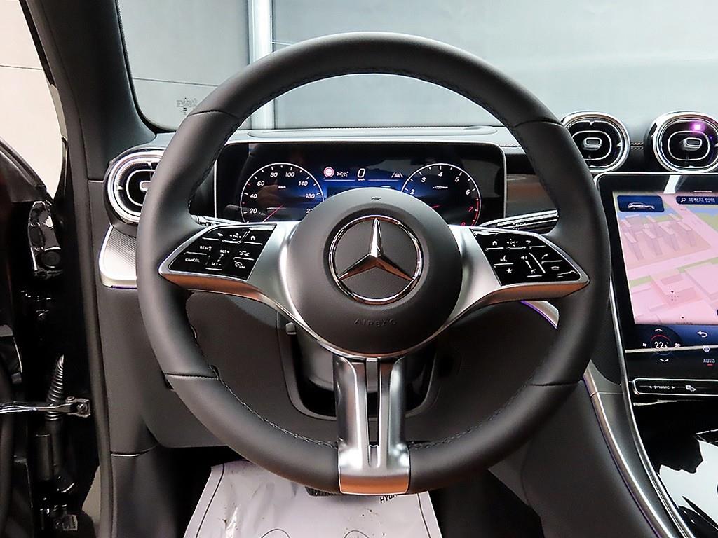 Mercedes Benz GLC Class - Vista 9