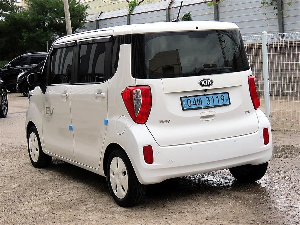 KIA Ray - Vista 3