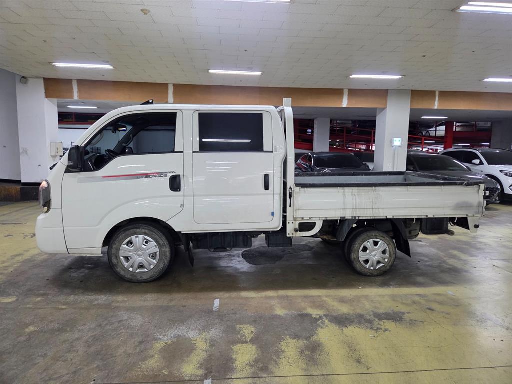 Small Truck Cargo (small) - Vista 3