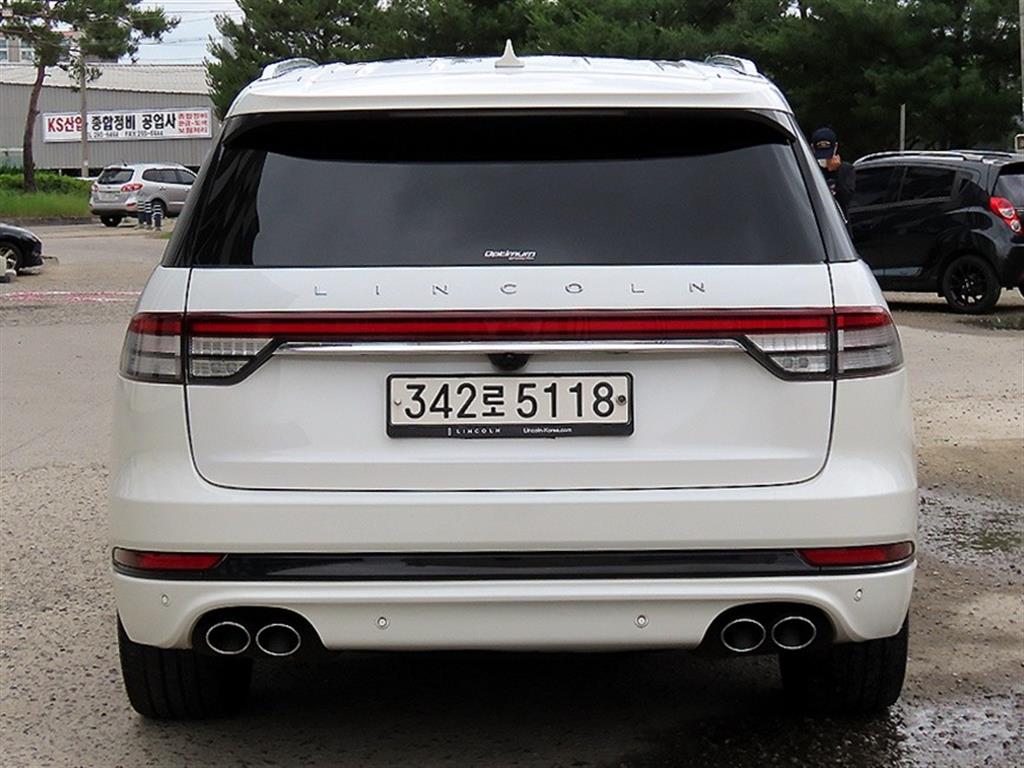 Lincoln Aviator - Vista 4