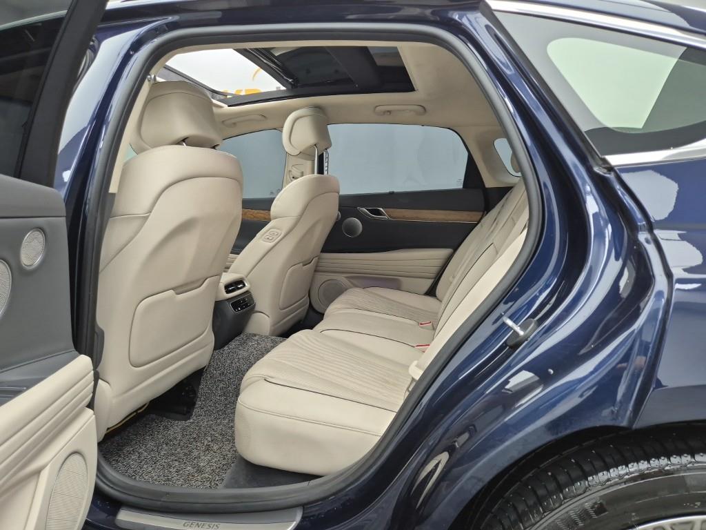 Genesis G80 - Vista 12