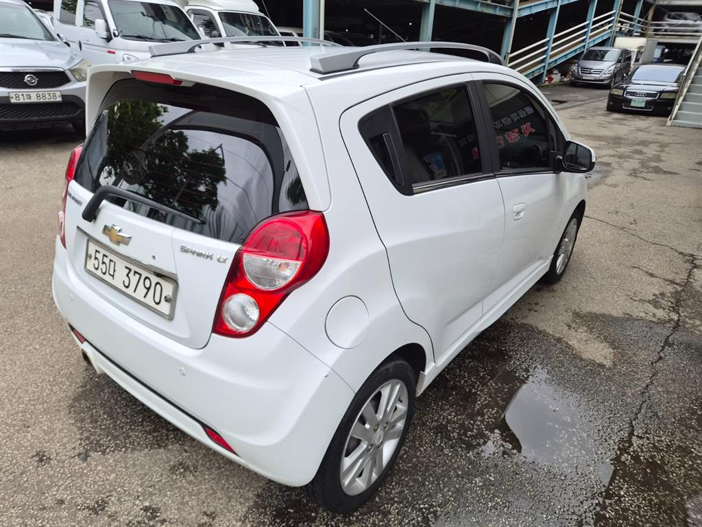 Chevrolet Spark - Vista 4