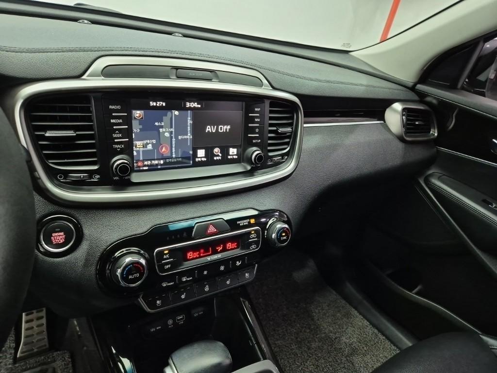 KIA Sorento - Vista 10