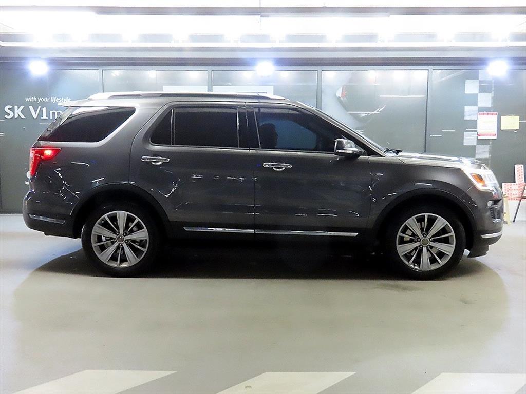 Ford Explorer - Vista 3