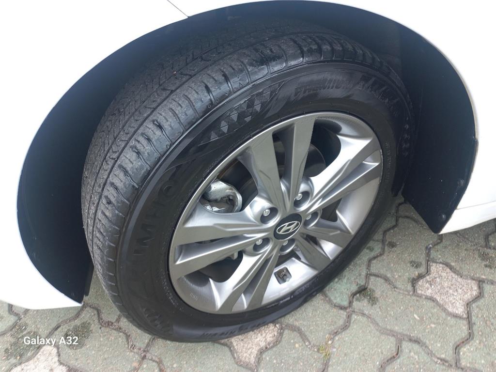 HYUNDAI Avante 2017 Blanco - Importación desde Corea - HF Imports Iquique - Foto 17