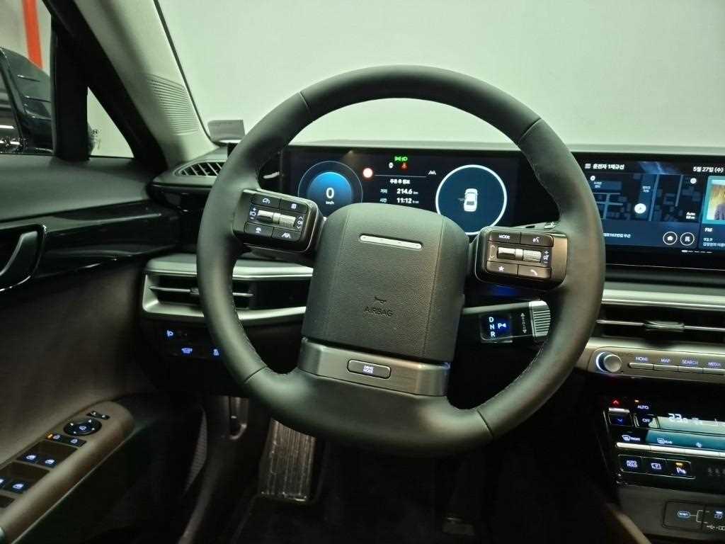 HYUNDAI Grandeur - Vista 9