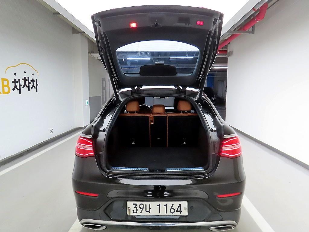 Mercedes Benz GLC Class - Vista 5
