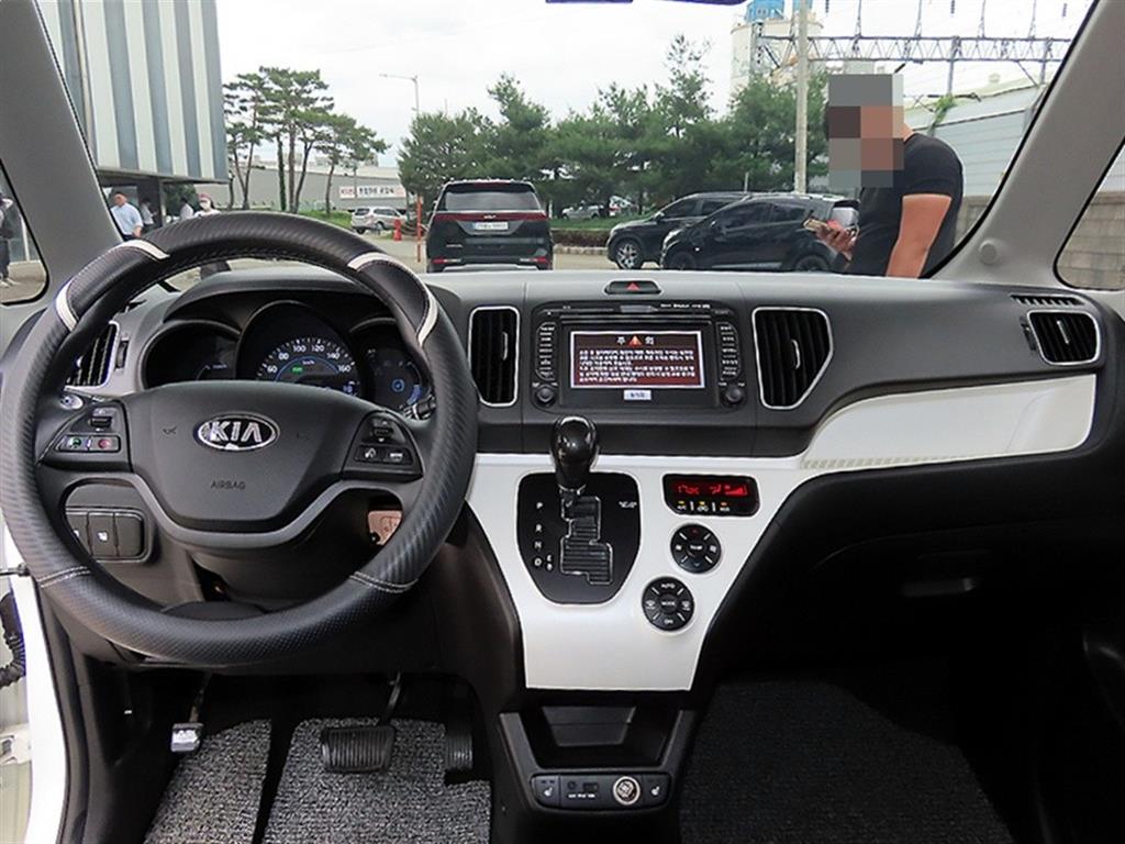 KIA Ray - Vista 7