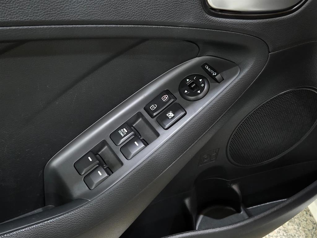 KIA K3 2018 Blanco - Importación desde Corea - HF Imports Iquique - Foto 15