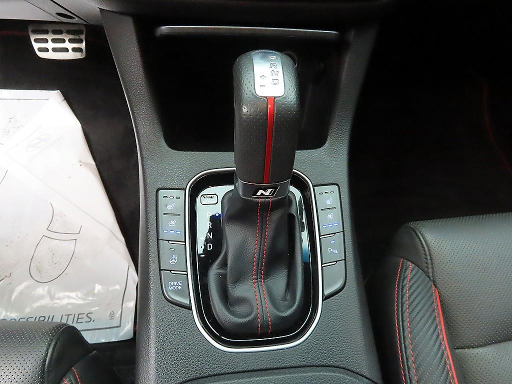 HYUNDAI i30 - Vista 10