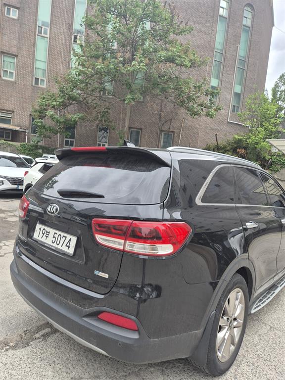 KIA Sorento - Vista 4