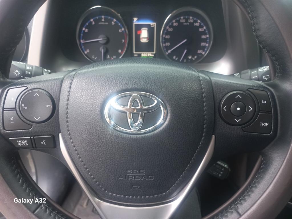 Toyota RAV4 - Vista 9