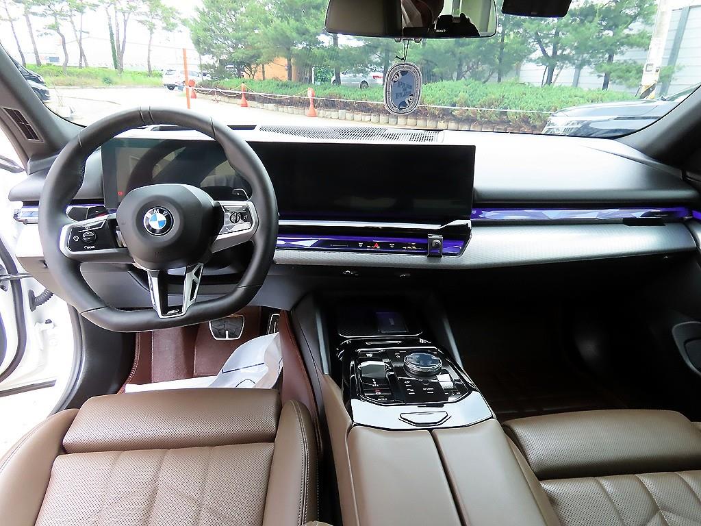 BMW 5 Series - Vista 7