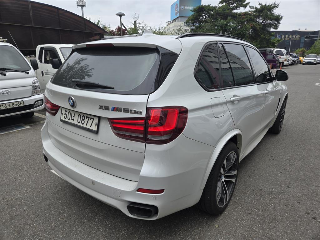 BMW X5 - Vista 5