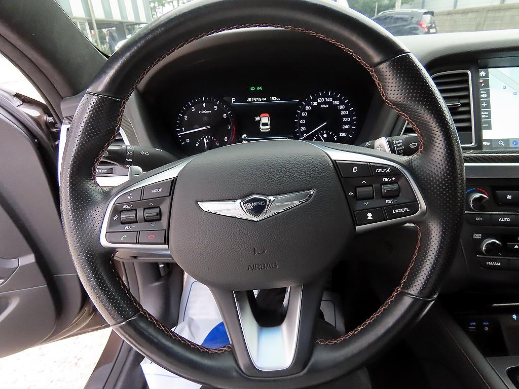 Genesis G80 - Vista 8