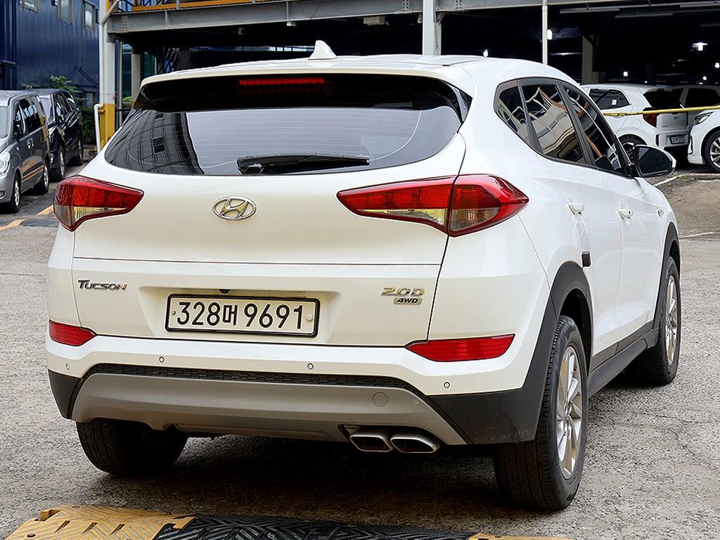 HYUNDAI Tucson - Vista 7
