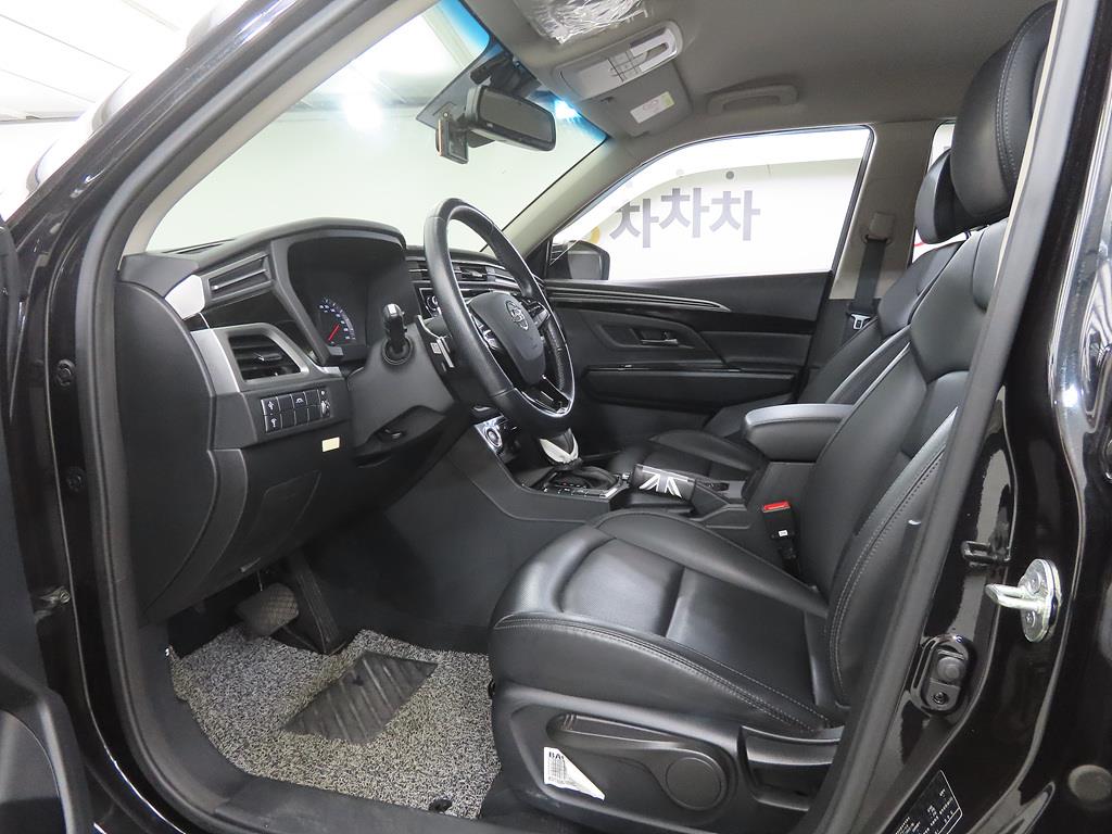 Ssangyong Korando - Vista 5